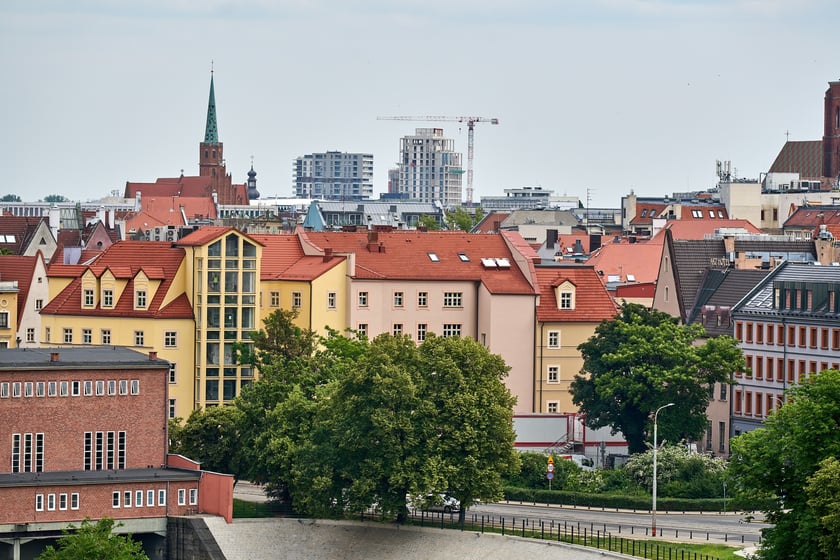 Panorama Wrocławia z Krupa Gallery znajdującej się na 8. piętrze budynku przy Księcia Witolda
