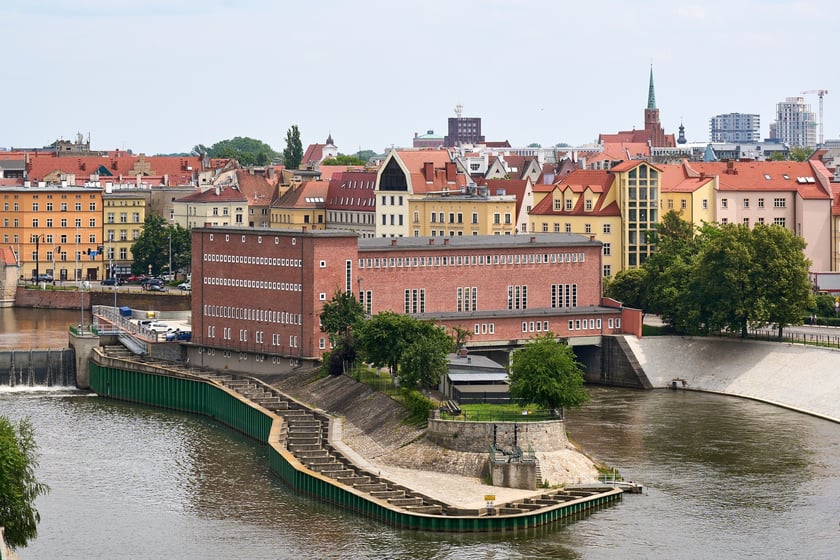 Panorama Wrocławia z Krupa Gallery znajdującej się na 8. piętrze budynku przy Księcia Witolda