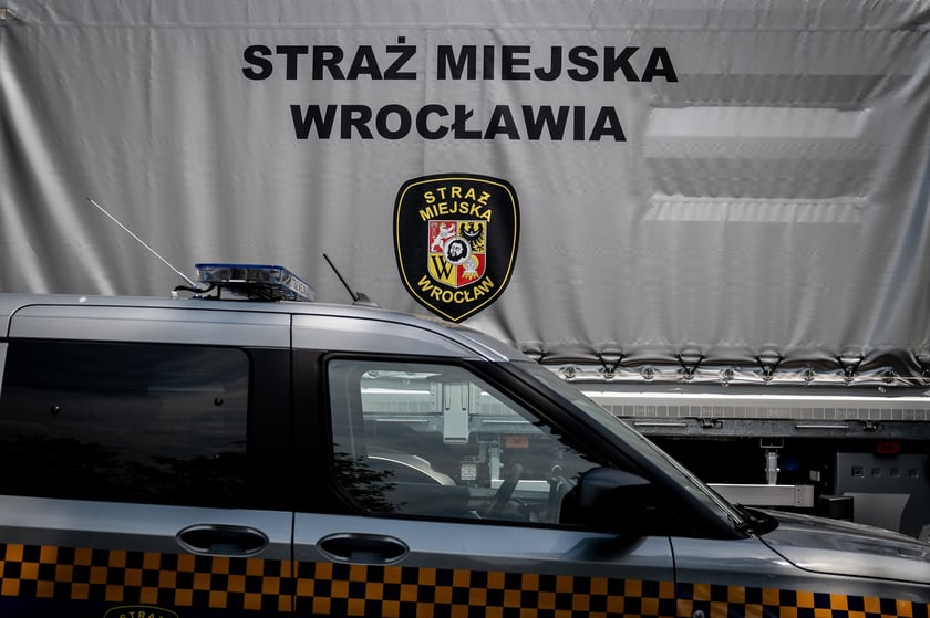 Nowe pojazdy we wrocławskiej straży miejskiej
