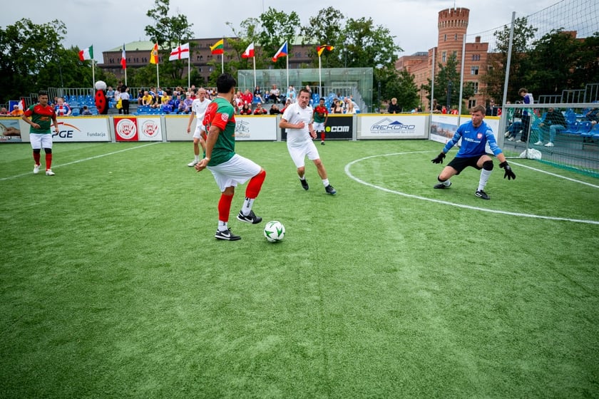 Ruszył XV Wrocław Cup! Kolorowa parada otworzyła Międzynarodowy Turniej w Piłce Ulicznej