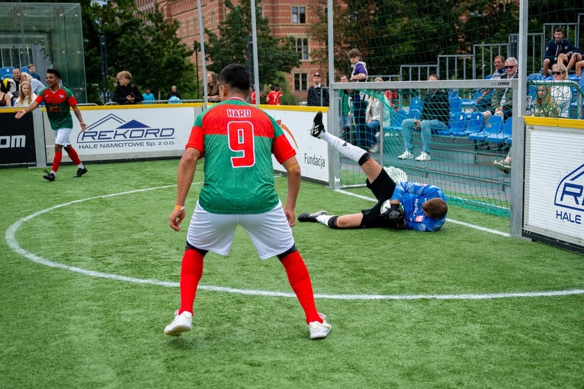 Ruszył XV Wrocław Cup! Kolorowa parada otworzyła Międzynarodowy Turniej w Piłce Ulicznej