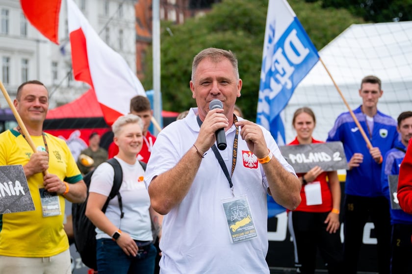 Ruszył XV Wrocław Cup! Kolorowa parada otworzyła Międzynarodowy Turniej w Piłce Ulicznej