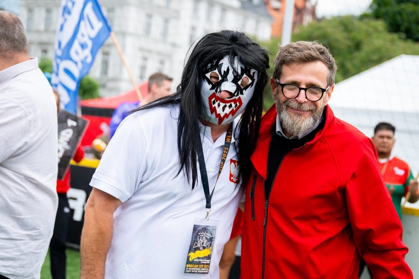 Ruszył XV Wrocław Cup! Kolorowa parada otworzyła Międzynarodowy Turniej w Piłce Ulicznej