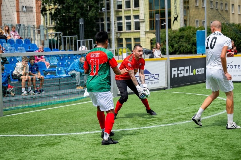 Ruszył XV Wrocław Cup! Kolorowa parada otworzyła Międzynarodowy Turniej w Piłce Ulicznej