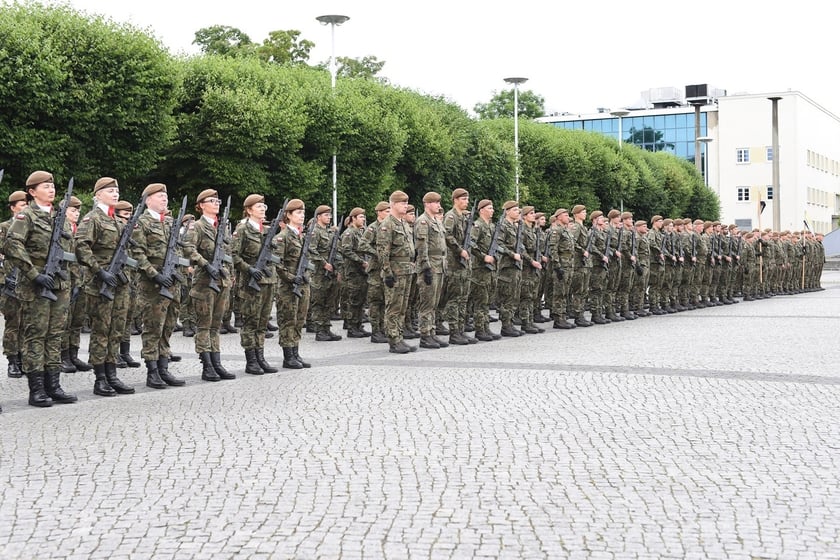 Przysięga żołnierzy 16. Dolnośląskiej Brygady Obrony Terytorialnej