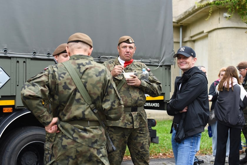 Przysięga żołnierzy 16. Dolnośląskiej Brygady Obrony Terytorialnej