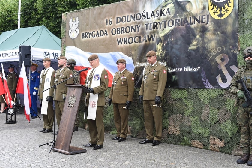Przysięga żołnierzy 16. Dolnośląskiej Brygady Obrony Terytorialnej