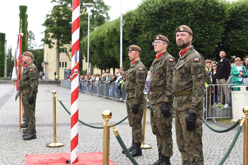 Przysięga żołnierzy 16. Dolnośląskiej Brygady Obrony Terytorialnej