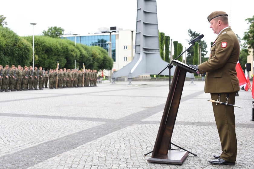 Przysięga żołnierzy 16. Dolnośląskiej Brygady Obrony Terytorialnej