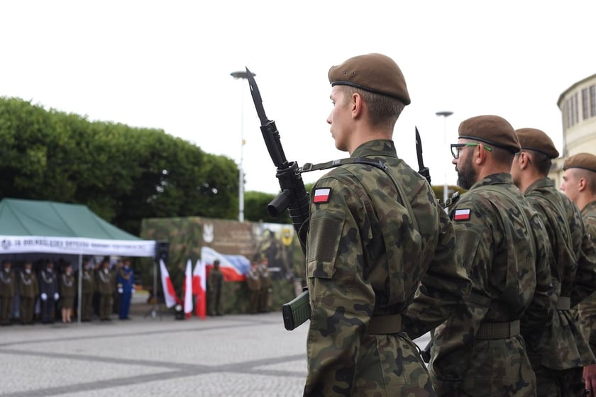 Przysięga żołnierzy 16. Dolnośląskiej Brygady Obrony Terytorialnej