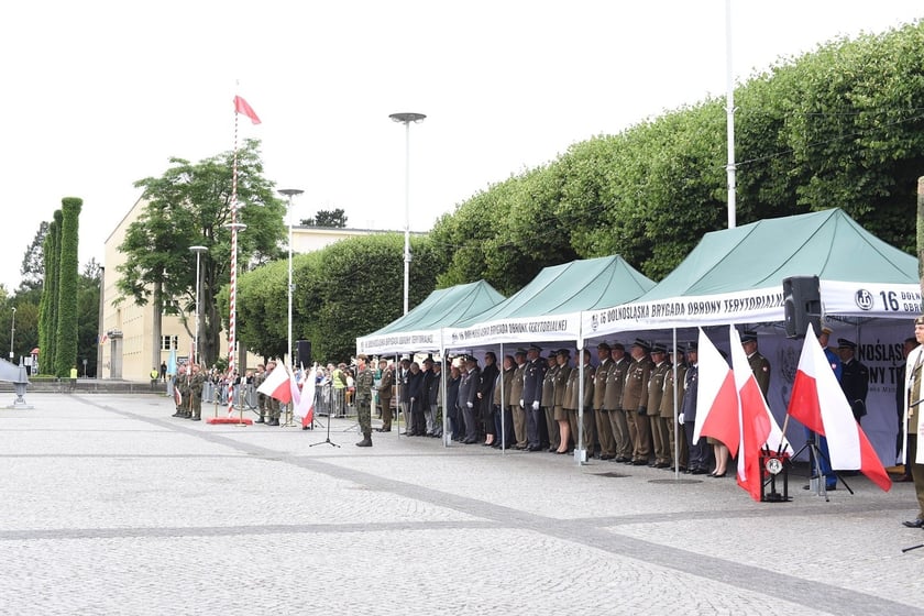 Przysięga żołnierzy 16. Dolnośląskiej Brygady Obrony Terytorialnej