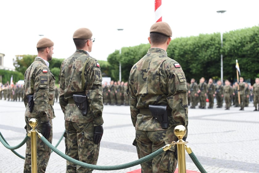 Przysięga żołnierzy 16. Dolnośląskiej Brygady Obrony Terytorialnej