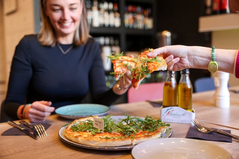 Pizza bezglutenowa w restauracji Vivere Italiano