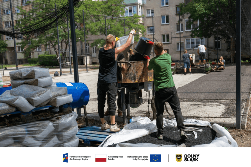 Powiększ obraz: remont podwórka na Kleczkowie