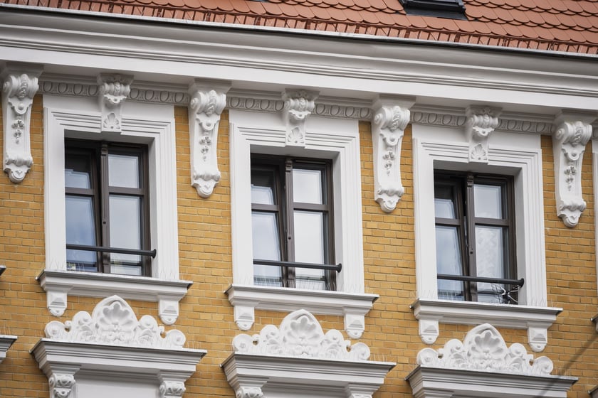 Wyremontowana kamienica Jedności Narodowej 153, 22 lipca 2025