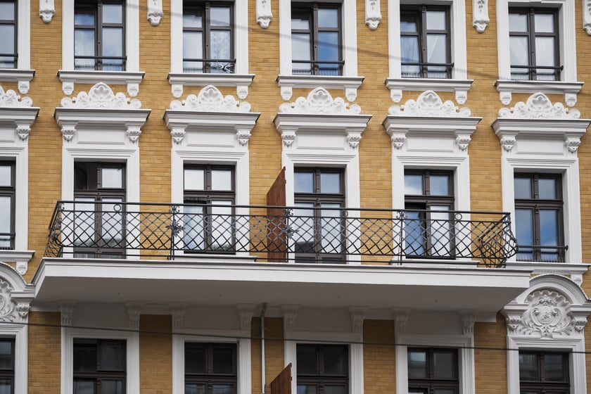 Wyremontowana kamienica Jedności Narodowej 153, 22 lipca 2025