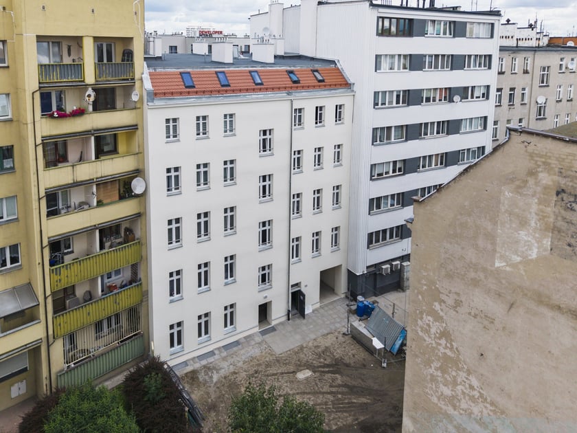 Wyremontowana kamienica Jedności Narodowej 153, 22 lipca 2025