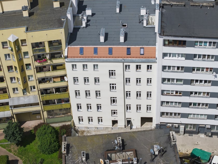Wyremontowana kamienica Jedności Narodowej 153, 22 lipca 2025