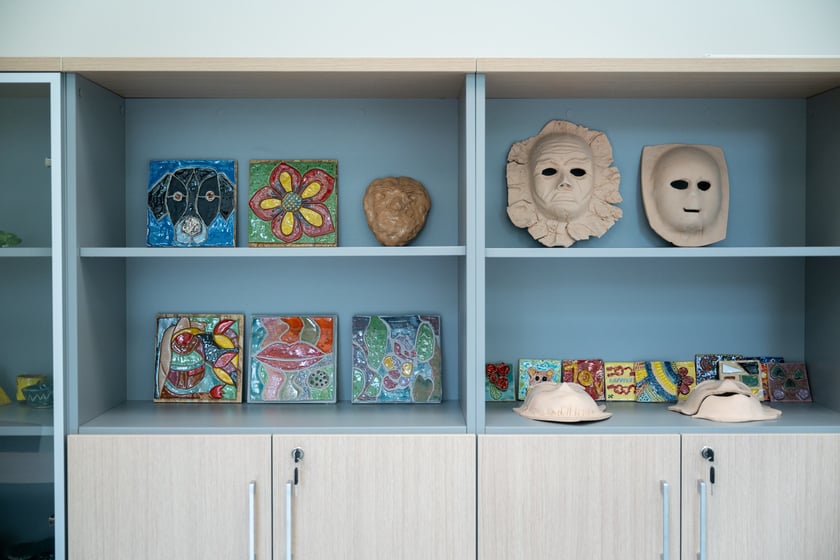 Prace artystyczne pacjent&oacute;w oddziału dziennego