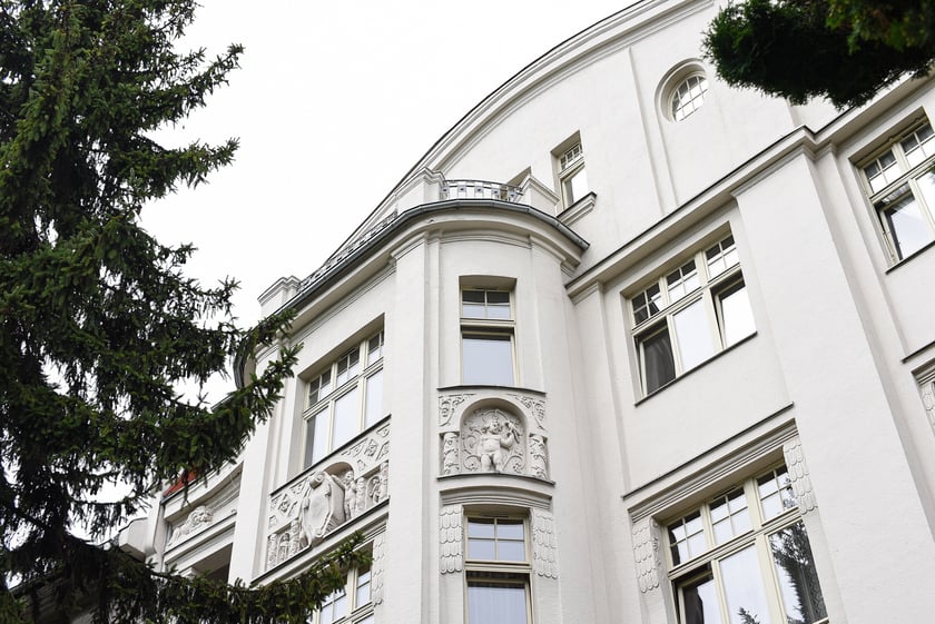 Kamienica pl. Powstańców Śląskich 11, lipiec 2025