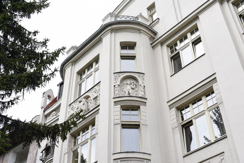 Kamienica pl. Powstańców Śląskich 11, lipiec 2025