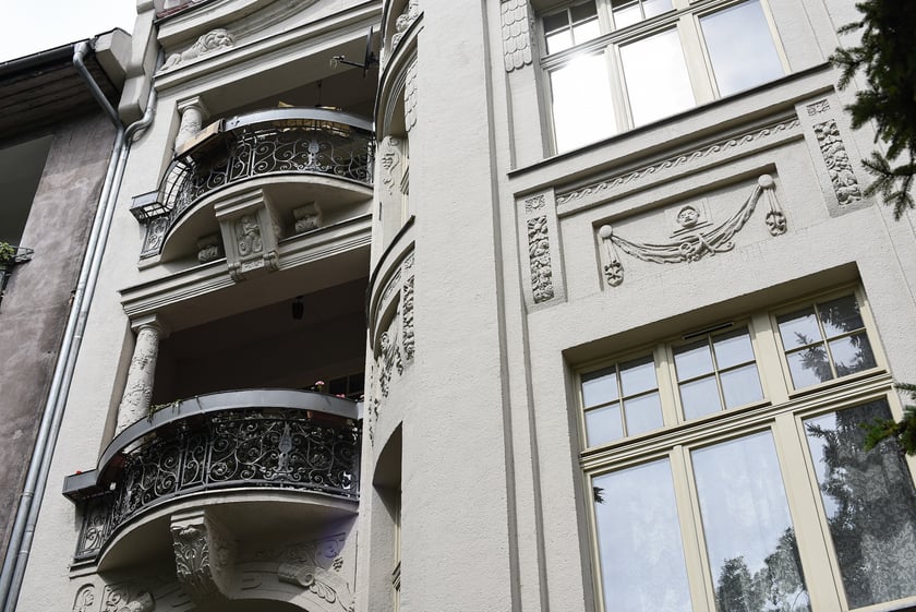 Kamienica pl. Powstańców Śląskich 11, lipiec 2025
