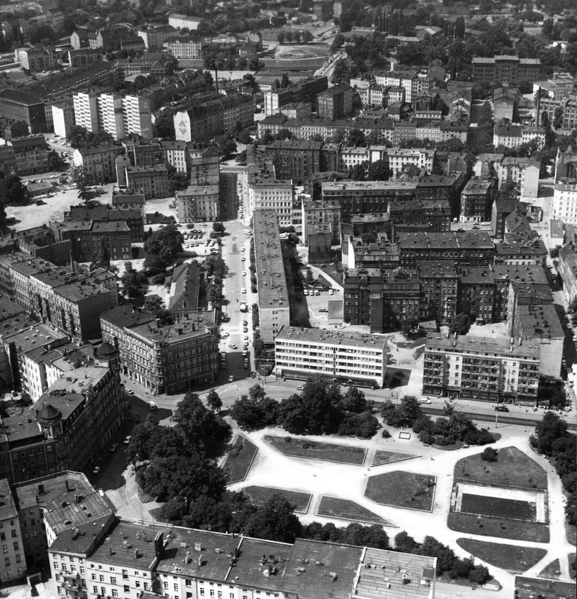 Zdjęcie z wystawy "Niemi świadkowie historii"