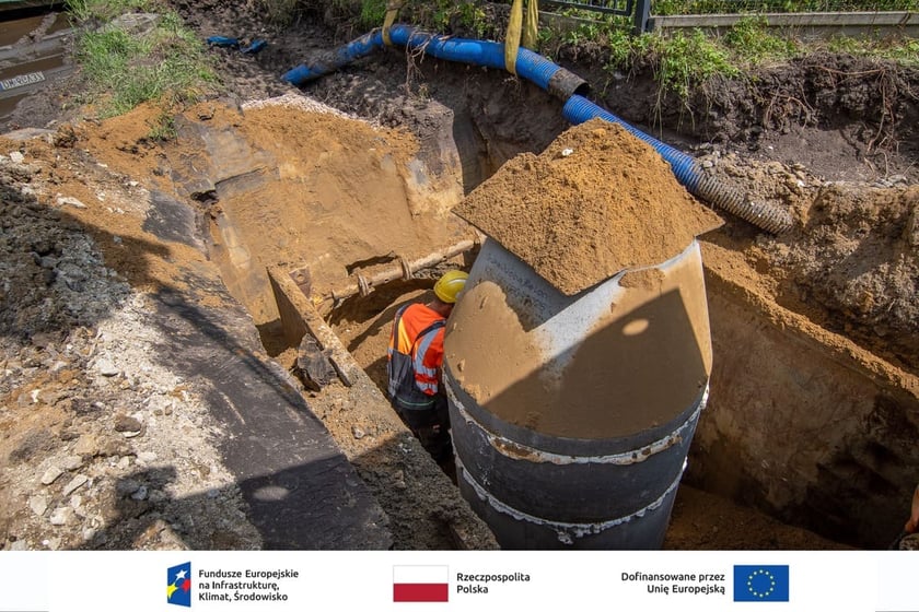 Powiększ obraz: <p>Budowa kanalizacji sanitarnej przy ul. Mandżurskiej na Brochowie. Wrocław, 04.08.2025</p>