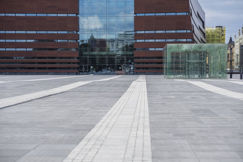 Plac Wolności we Wrocławiu przed rozpoczęciem remontu - sierpień 2025 r.