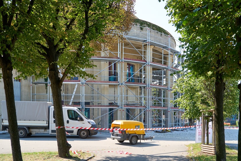 Hala Stulecia - rozpoczyna się wielkie czyszczenie elewacji, 13 sierpnia 2025 rok