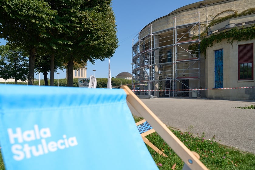 Hala Stulecia - rozpoczyna się wielkie czyszczenie elewacji, 13 sierpnia 2025 rok