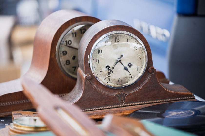 Giełda staroci pod Iglicą we Wrocławiu