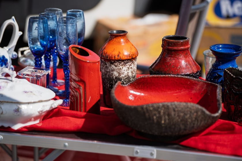 Giełda staroci pod Iglicą we Wrocławiu