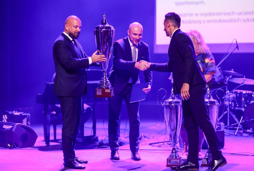 Inauguracja roku szkolnego 2025/26 w Imparcie z udziałem dyrektorów wrocławskich placówek oświatowych i władz miasta