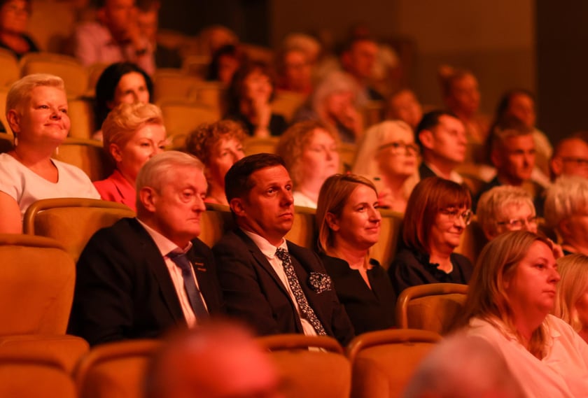 Inauguracja roku szkolnego 2025/26 w Imparcie z udziałem dyrektorów wrocławskich placówek oświatowych i władz miasta