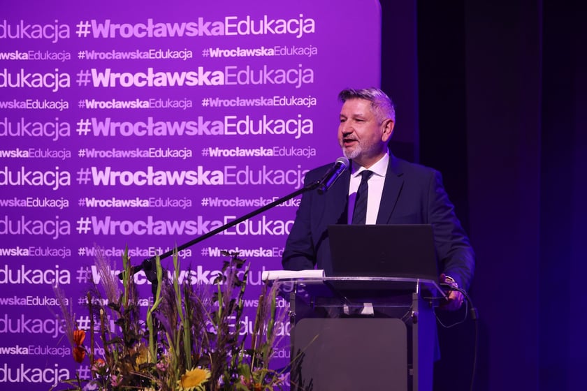 Inauguracja roku szkolnego 2025/26 w Imparcie z udziałem dyrektorów wrocławskich placówek oświatowych i władz miasta
