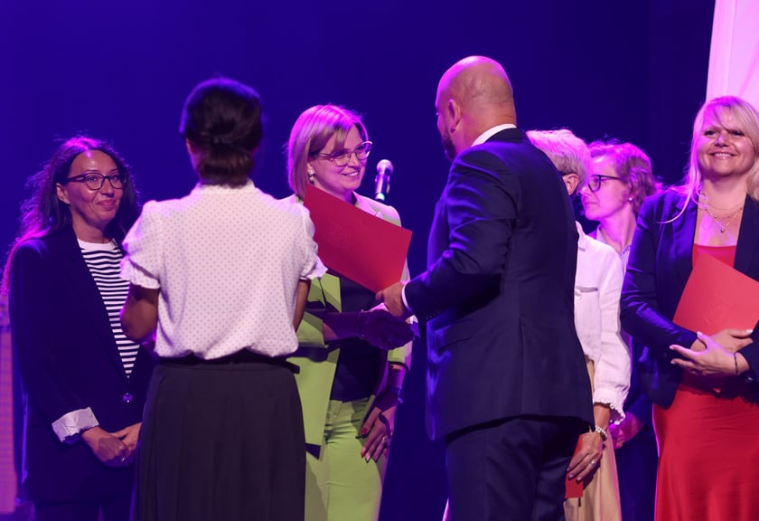 Inauguracja roku szkolnego 2025/26 w Imparcie z udziałem dyrektorów wrocławskich placówek oświatowych i władz miasta