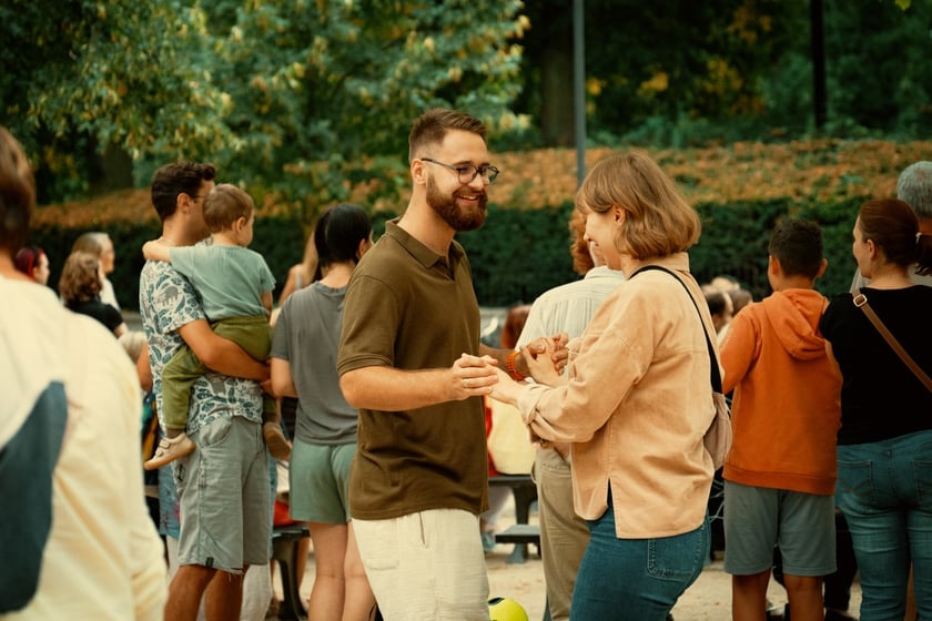W parku Południowym z koncertem w cyklu „Muzyczne Parki Wrocławia” wystąpiła Marzena Słowik z zespołem „Słowik e os pássaros do amor”.