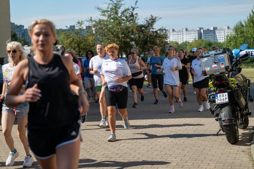 IPAPOLRUN 2025 we Wrocławiu - bieg funkcjonariuszek i pracownic cywilnych policji z Dolnego Śląska, z okazji 100-lecia kobiet w policji