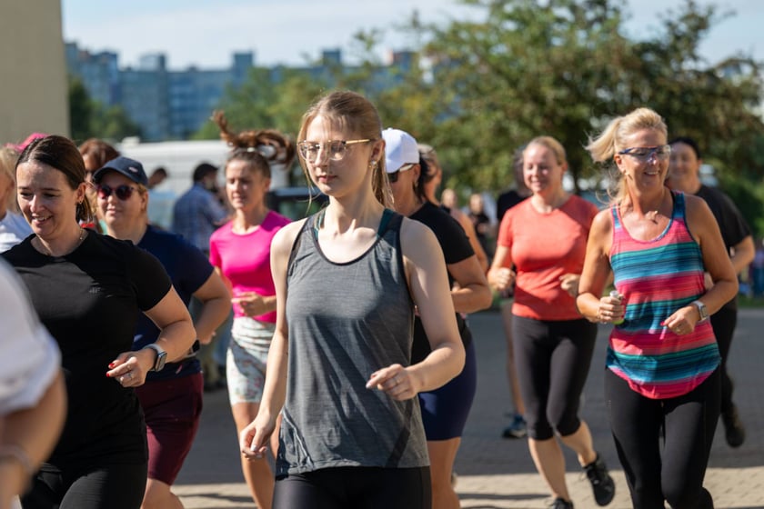 IPAPOLRUN 2025 we Wrocławiu - bieg funkcjonariuszek i pracownic cywilnych policji z Dolnego Śląska, z okazji 100-lecia kobiet w policji