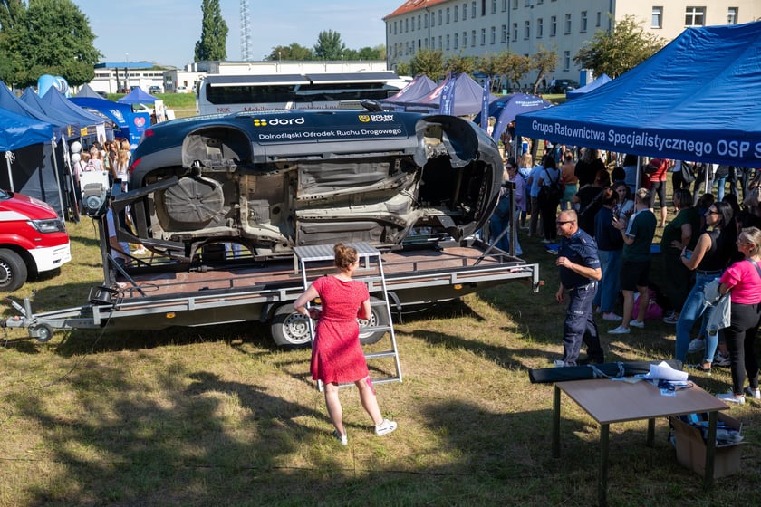 IPAPOLRUN 2025 we Wrocławiu - bieg funkcjonariuszek i pracownic cywilnych policji z Dolnego Śląska, z okazji 100-lecia kobiet w policji