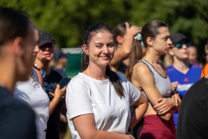 IPAPOLRUN 2025 we Wrocławiu - bieg funkcjonariuszek i pracownic cywilnych policji z Dolnego Śląska, z okazji 100-lecia kobiet w policji