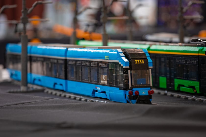 Mateusz Wawrowski podczas lipcowej wystawy "Fajnie się składa" w Czasoprzestrzeni zaprezentował wrocławskiego Moderusa Gamma