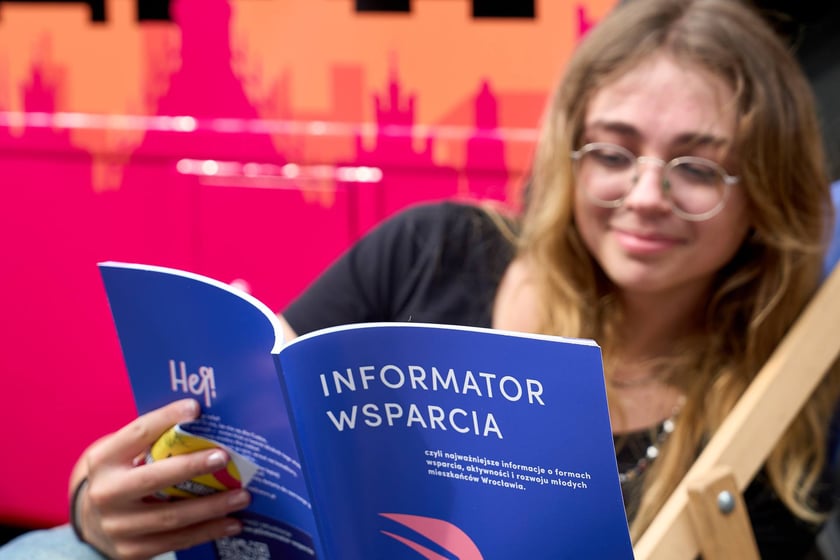 Specjalny autobus przywiózł akcję HejTy Reaguj do Liceum nr 8 im. Bolesława Krzywoustego