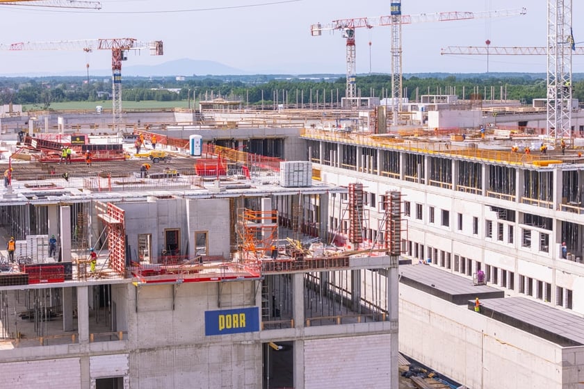 Szpital onkologiczny w budowie w czerwcu 2025
