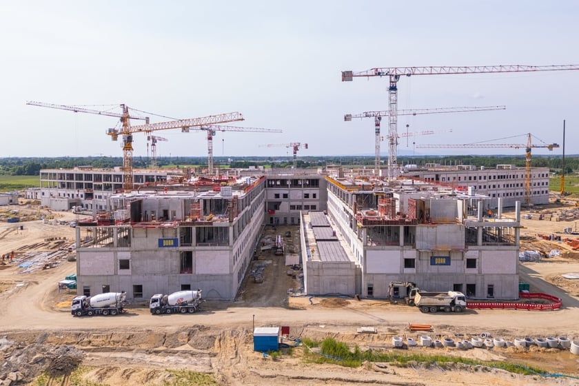 Szpital onkologiczny w budowie w czerwcu 2025