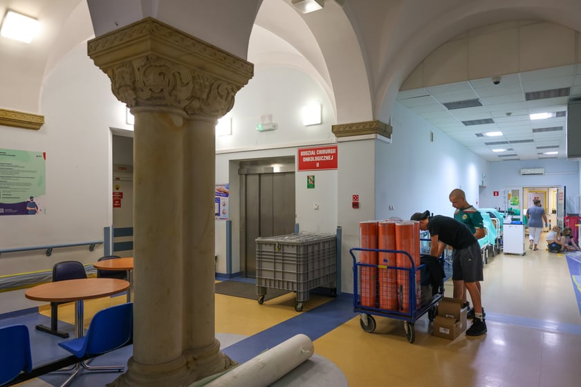 "Zadyma", czyli remont w czynie społecznym na oddziale ginekologii onkologicznej.