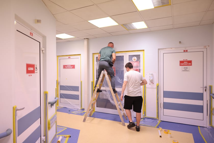 "Zadyma", czyli remont w czynie społecznym na oddziale ginekologii onkologicznej.