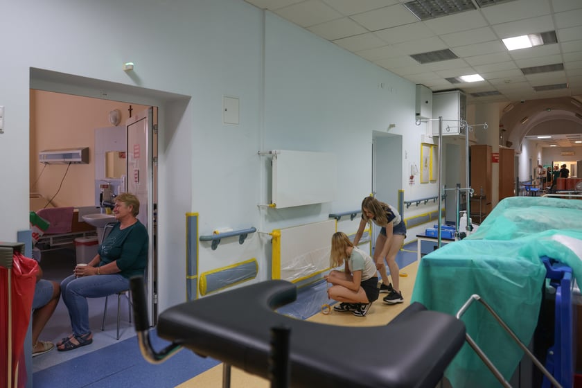 "Zadyma", czyli remont w czynie społecznym na oddziale ginekologii onkologicznej.