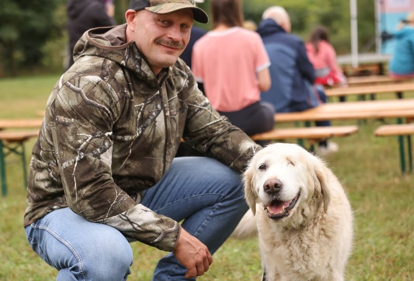 Piknik Adopciaka zorganizowany przez Grupę Ratuj w parku Grabiszyńskim. Wrocław, 14.09.2025